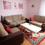 Fisi شقة *