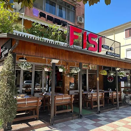 Fisi Apartment