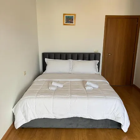 Fisi Apartment