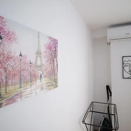 Fisi Apartment *