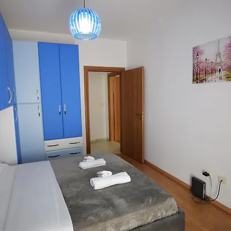 Fisi Apartment