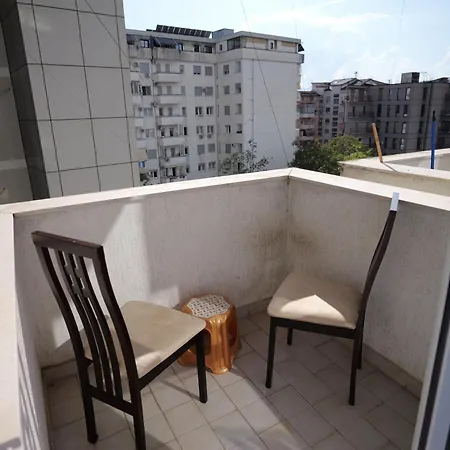 Apartment Fisi *