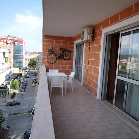 Fisi Apartment *