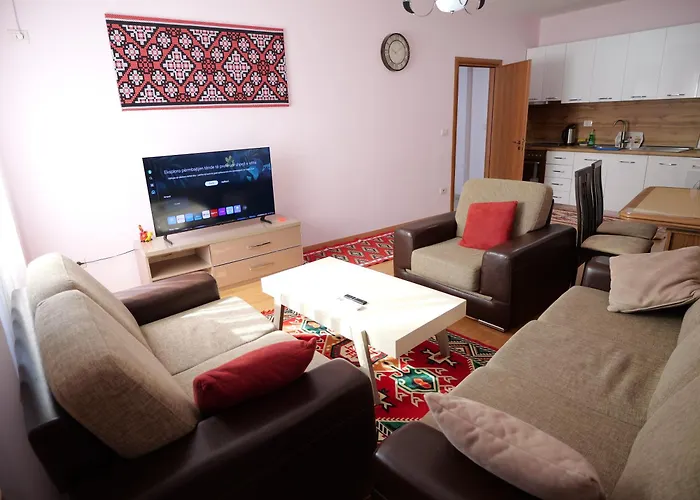 Fisi Apartment